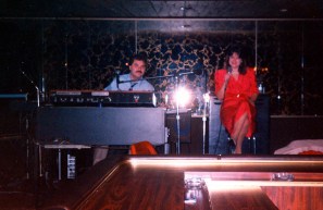 <font color=black><B>Steve and Linda 1986 @ The Landmark Inn